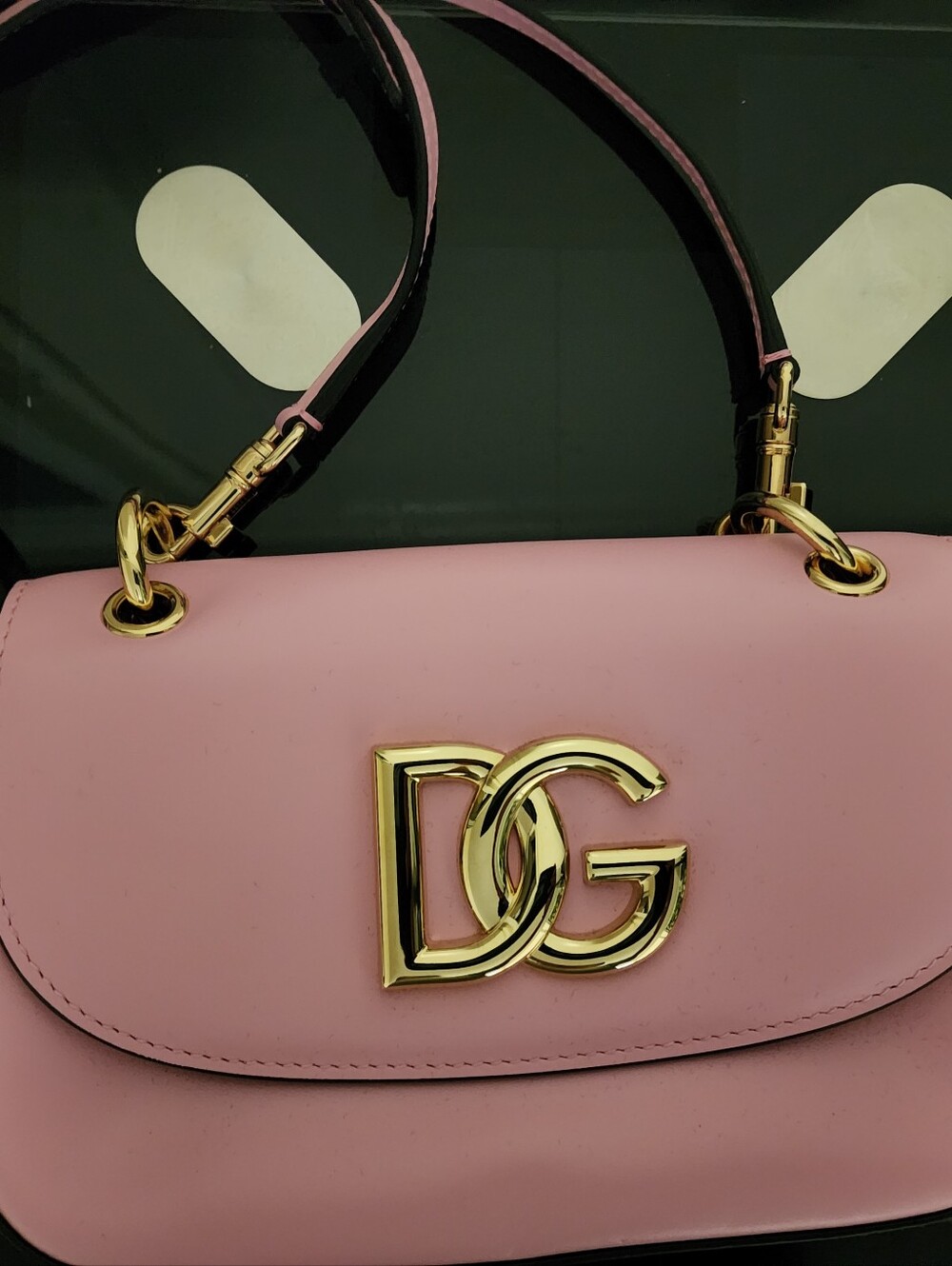 ‼️ON SALE‼️New Dolce & Gabbana Pastel Pink DG Crossbody Bag with Gold Hardware - Picture 4 of 16